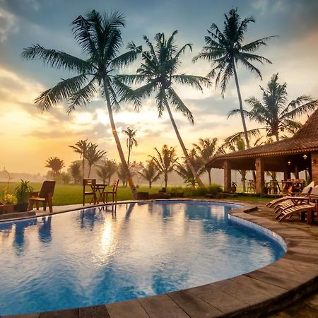 Gopalan Borobudur Hotel Magelang Esterno foto