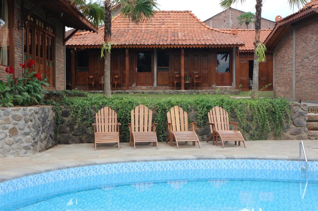 Gopalan Borobudur Hotel Magelang Esterno foto