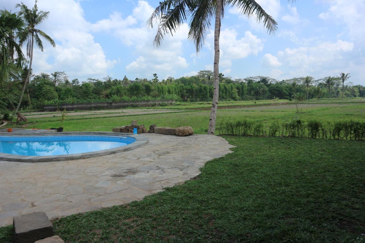 Gopalan Borobudur Hotel Magelang Esterno foto