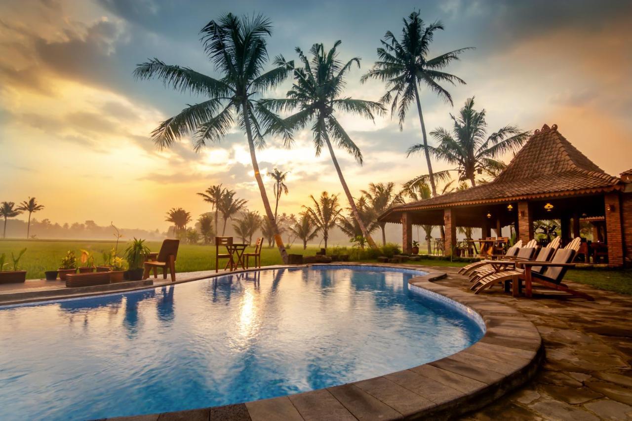 Gopalan Borobudur Hotel Magelang Esterno foto